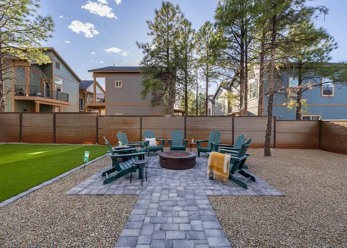 Luxury 4-br Retreat Hot Tub Ac