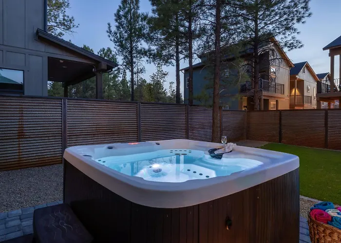 Luxury 4-br Retreat Hot Tub Ac *
