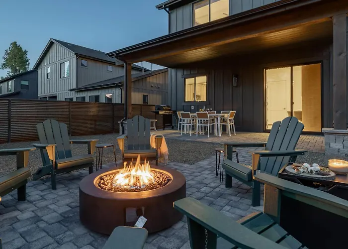 Luxury 4-br Retreat Hot Tub Ac Holiday home Flagstaff